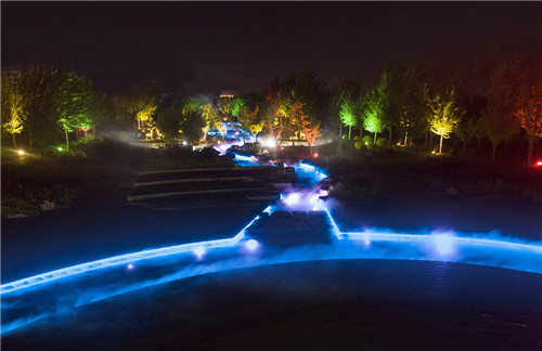 藏在城市中的山光水色 隱在燈光里的秀美中國