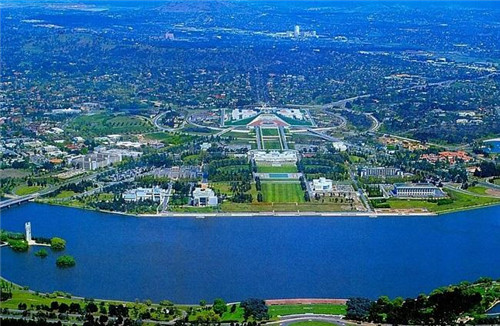 世界上規劃最對稱的城市,為何不適宜人居住?