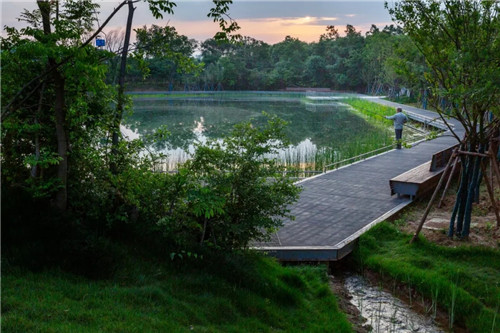 礦坑公園,讓大地傷疤涅槃重生