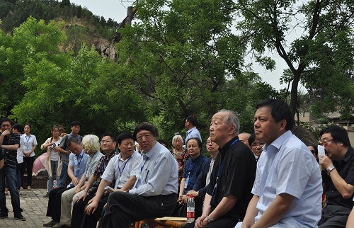 馮驥才：傳統(tǒng)村落保護(hù)與發(fā)展功在當(dāng)代利在千秋