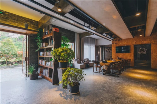 工業(yè)遺存+新的商業(yè)模式,活化老工業(yè)區(qū)