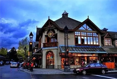 一個創意拯救一個城鎮,壁畫小鎮的逆襲