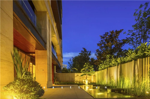 復地御西郊|山長水闊知何處