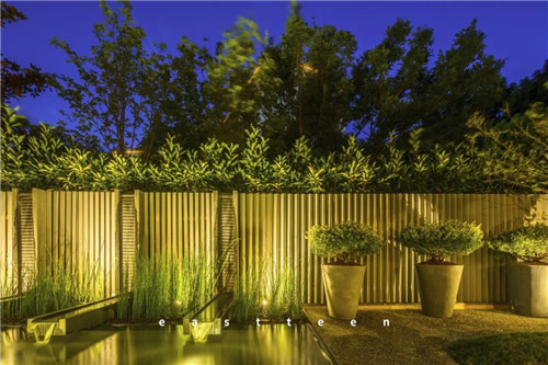 復地御西郊|山長水闊知何處