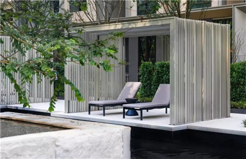 吉盛園林 把森林歸還龍湖?塵林間