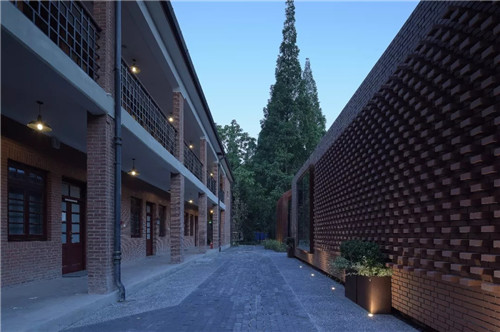 2019園冶杯專業獎丨上海華東師范大學麗娃河畔化雨書齋改造設計