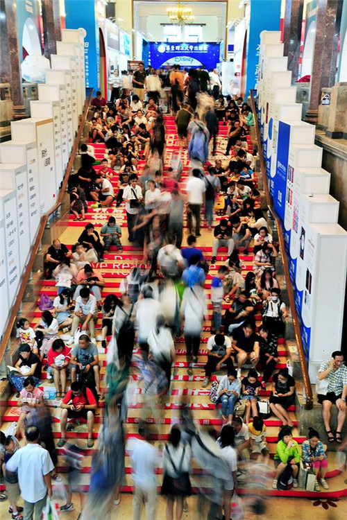 上海展覽中心的“前世今生”，見證歷史變遷 