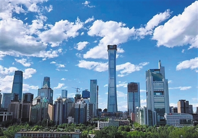 250米高空懸著國(guó)內(nèi)首個(gè)橫向摩天樓