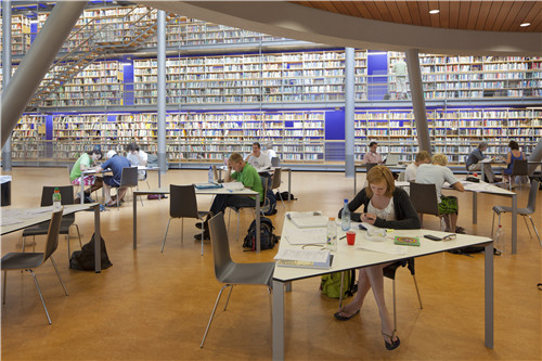 大學圖書館15000平方米地下書庫