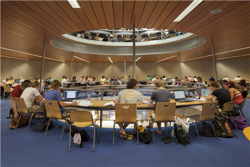 大學圖書館15000平方米地下書庫