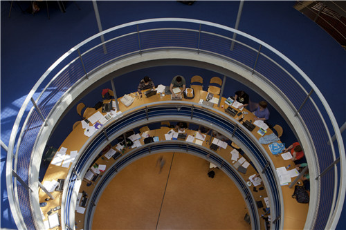 大學圖書館15000平方米地下書庫