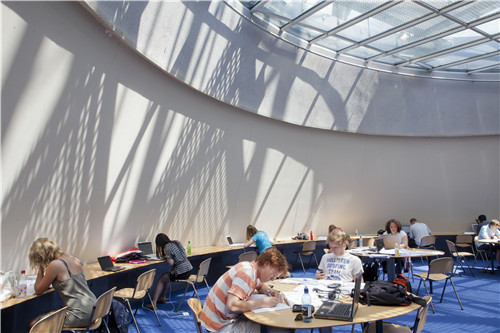 大學圖書館15000平方米地下書庫