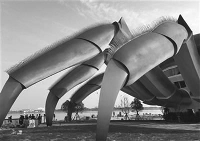 被諷“最丑建筑”的昆山“巨型螃蟹”被拆