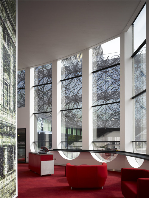 伯明翰圖書館與英國(guó)REP劇院合二為一