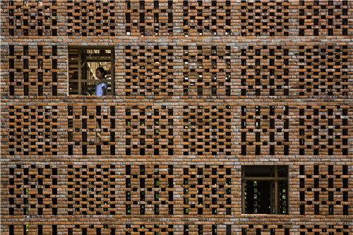 越南廣南省奠坂區(qū)Thu Bon岸邊的陶土工作室