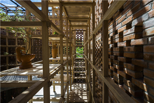 越南廣南省奠坂區(qū)Thu Bon岸邊的陶土工作室