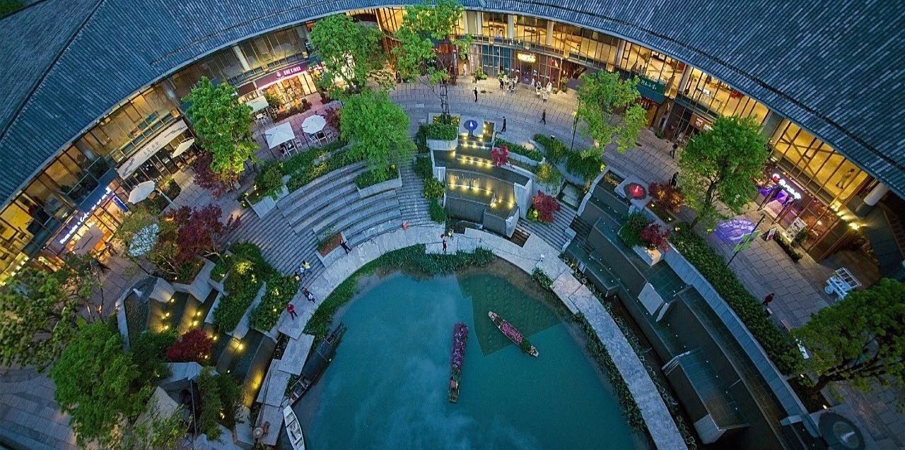 唐艷紅：基于環境的城市公共空間景觀營造