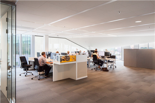 代爾夫特市政大廳和火車站