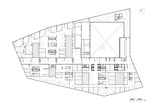 代爾夫特市政大廳和火車站