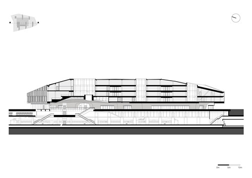代爾夫特市政大廳和火車站