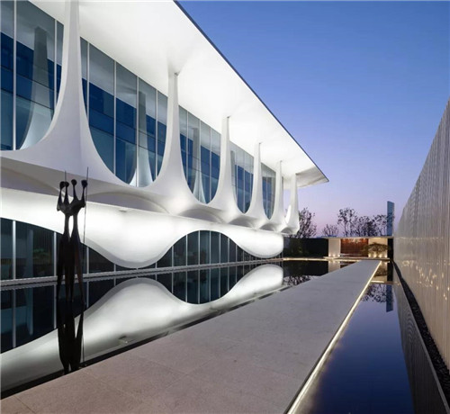 流動的藝術館·與城共舞|海！左岸藝術中心