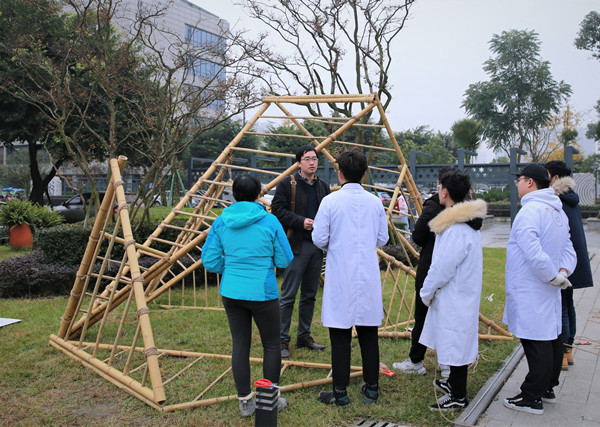 園冶杯杰出教師獎獲得者潘翔：以賽促教，以賽促學(xué)