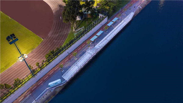 充滿活力的散步道活動場所——香港沙田濱河棧道