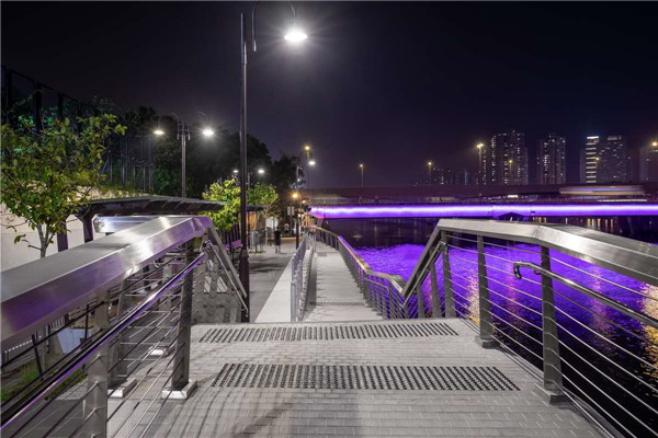 充滿活力的散步道活動場所——香港沙田濱河棧道