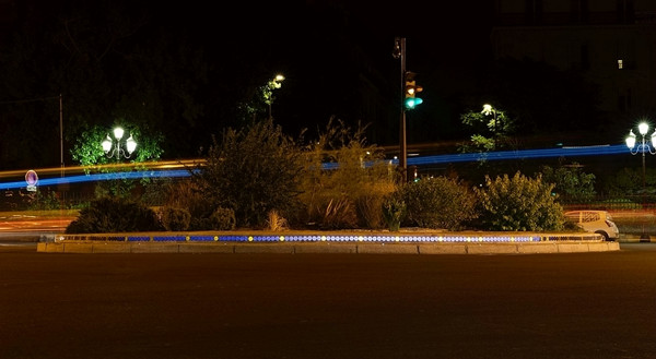 夜間，在城市空間中點燃藝術品