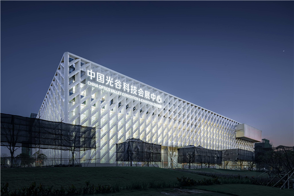 揭秘！曾變身武漢方艙醫(yī)院的中國(guó)光谷科技會(huì)展中心