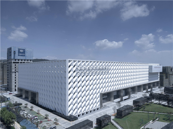 揭秘！曾變身武漢方艙醫(yī)院的中國(guó)光谷科技會(huì)展中心