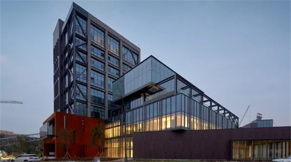 對(duì)話大師 | 朱育帆、薄宏濤、白祖華深度對(duì)話彼得·拉茨