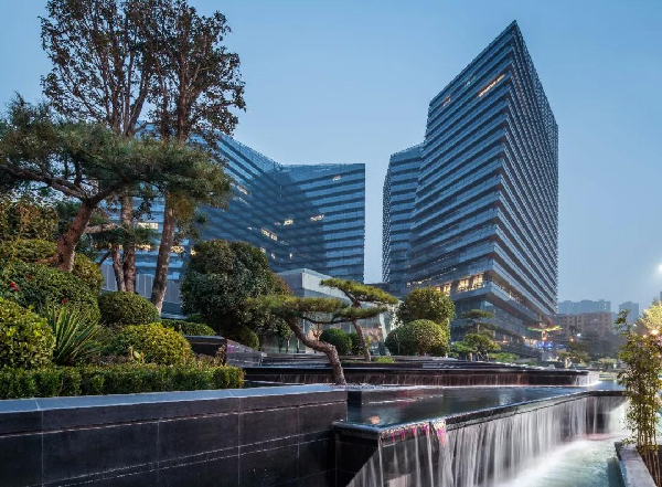 DELD當代景觀丨萬眾國際廣場W hotel