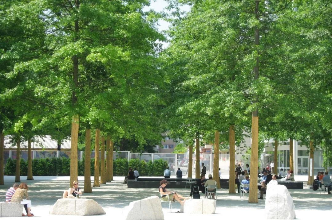 互聯網時代下的城市公共空間設計