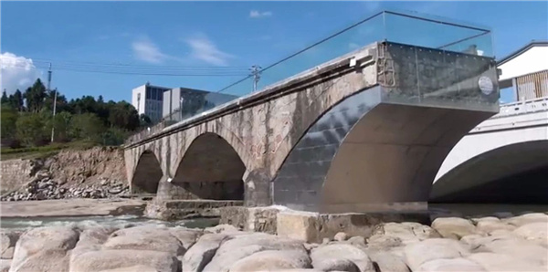 思樸設(shè)計(jì)丨黃山浦溪河青藍(lán)橋藝術(shù)營(yíng)造