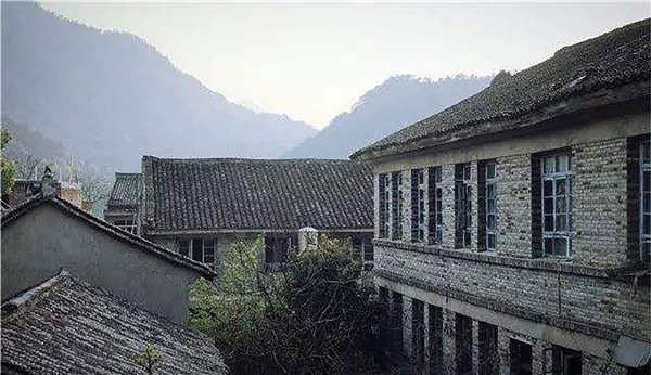 臺州·黃巖交旅集團枕山酒店