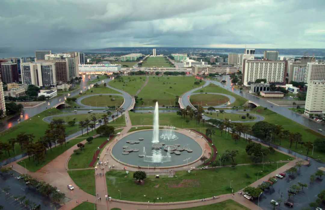 《公園城市-建設模式與途徑》：城市公園的角色轉變