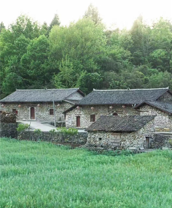 威奕勝景觀丨南岔灣百年石屋景觀