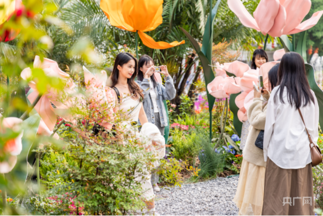 廣州園博會吸引游客超120萬人次