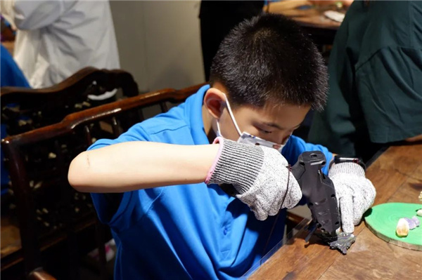 “石·尚北京 童心相約”——“走進非遺看北京”非遺文化普及體驗活動之“觀賞石的花樣年華”