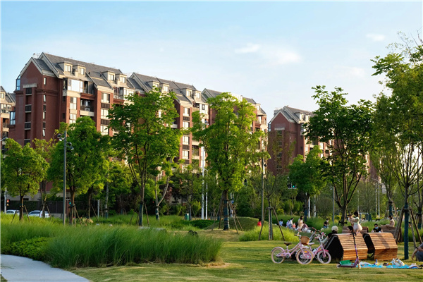 或然景觀丨活力草坪作為生活水岸目的地