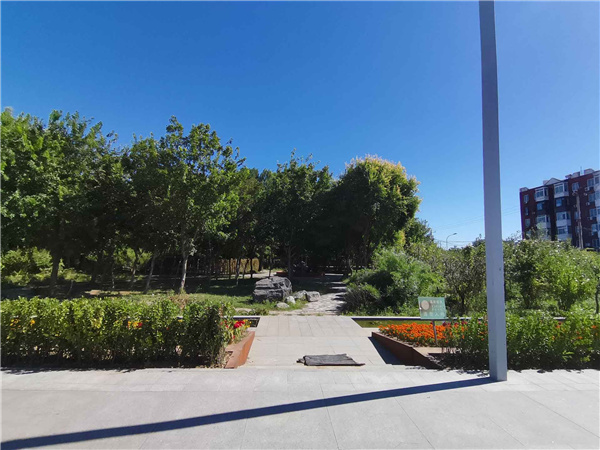 園冶杯參賽作品丨人大附中北大附小聯(lián)合實(shí)驗(yàn)學(xué)校入口景觀提升