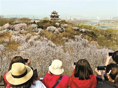 北京園博園第二屆國潮嘉年華盛裝啟幕