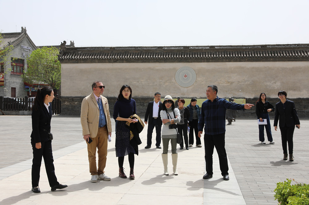 國際城市與區域規劃師學會主席埃利塞伊一行到定州考察調研