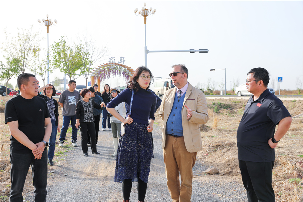 國際城市與區域規劃師學會主席埃利塞伊一行到定州考察調研