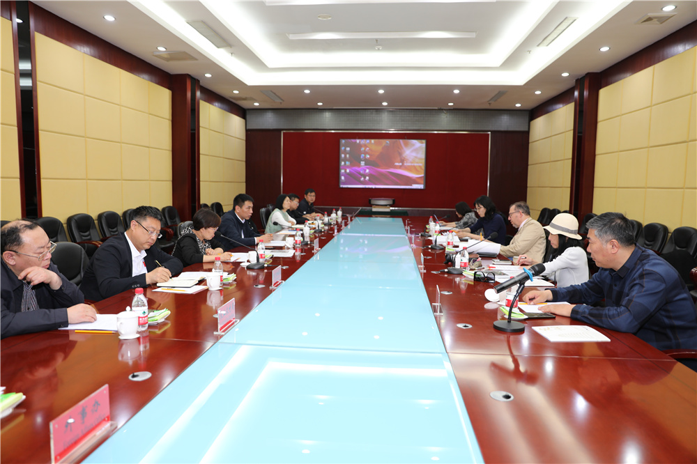 國際城市與區域規劃師學會主席埃利塞伊一行到定州考察調研