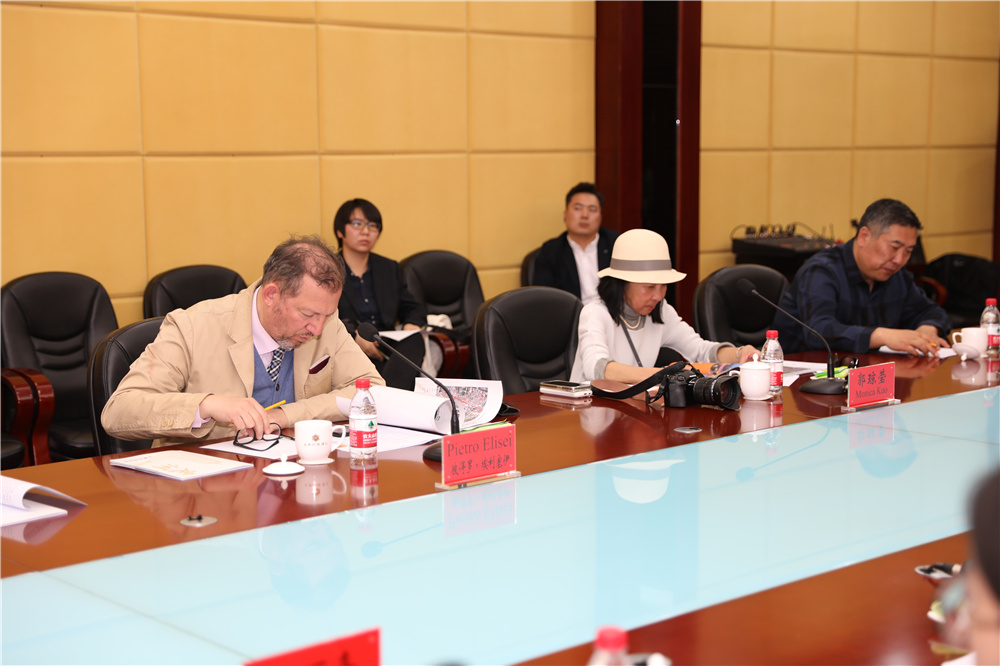 國際城市與區域規劃師學會主席埃利塞伊一行到定州考察調研