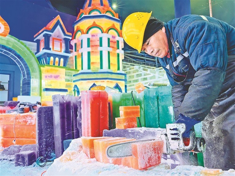 哈爾濱“縮小版冰雪大世界”6月下旬迎客