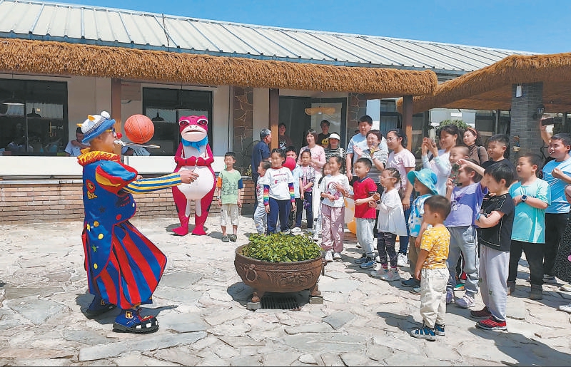 “小鎮(zhèn)有戲”給鄉(xiāng)村旅游添把火