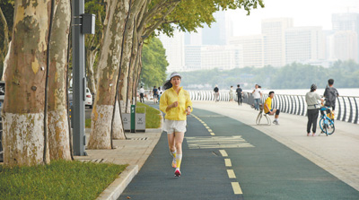 武漢:跟著跑友看綠道 感受東湖生態美